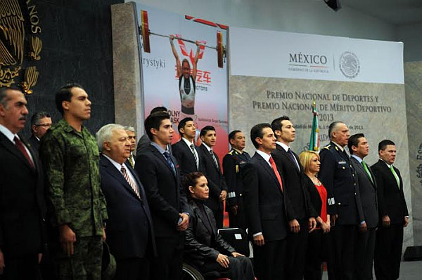 Ofrece el Presidente Enrique Peña Nieto breve informe sobre su primer año  de gobierno